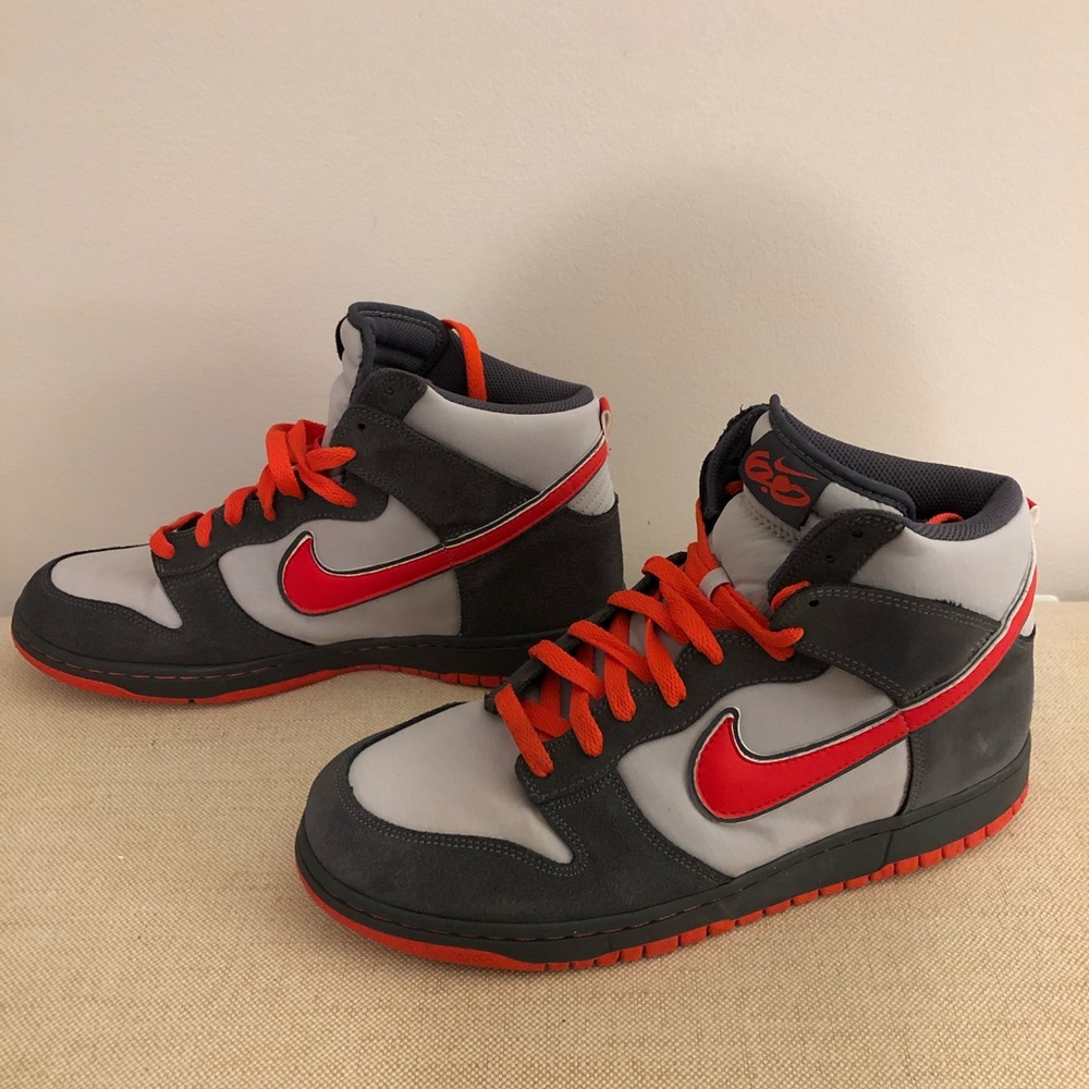 Nike Dunk High - image 1